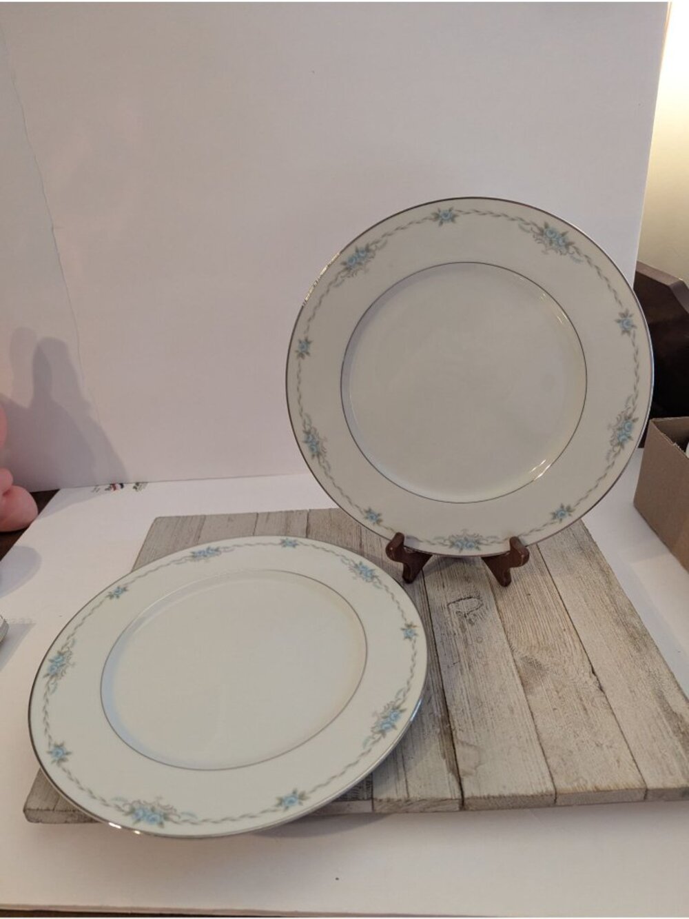 Set of 2 Style House Fine China Dinner Plates Corsage Silver Trim 10 1/2"